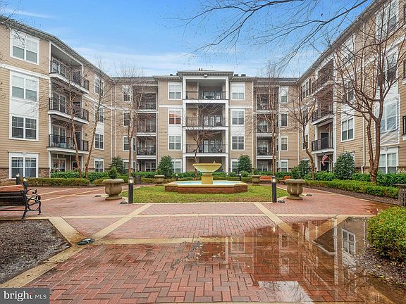 4th image of 501 Hungerford Dr APT 314