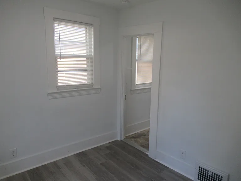 14 Elm St — Photo 16