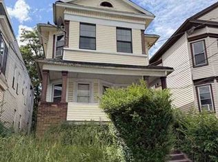 29 Wolcott Ter, Newark, NJ 07112