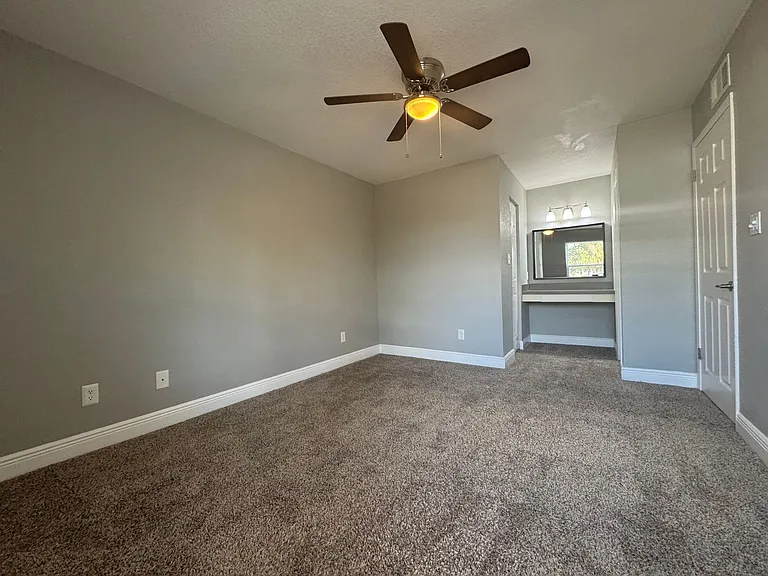 3740 Idlebrook Cir #206 — Photo 11