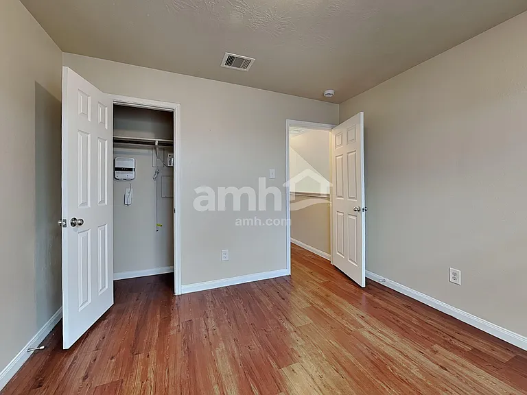 2618 Bammelwood Dr — Photo 15