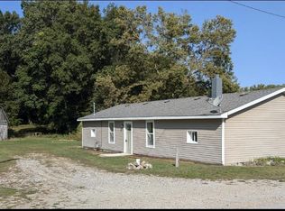 1435 S State Road 23 Rd, Knox, IN 46534