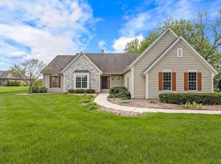S64W24705 Susan St, Waukesha, WI 53189