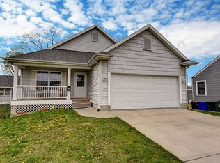 1506 L St SW, Cedar Rapids, IA 52404