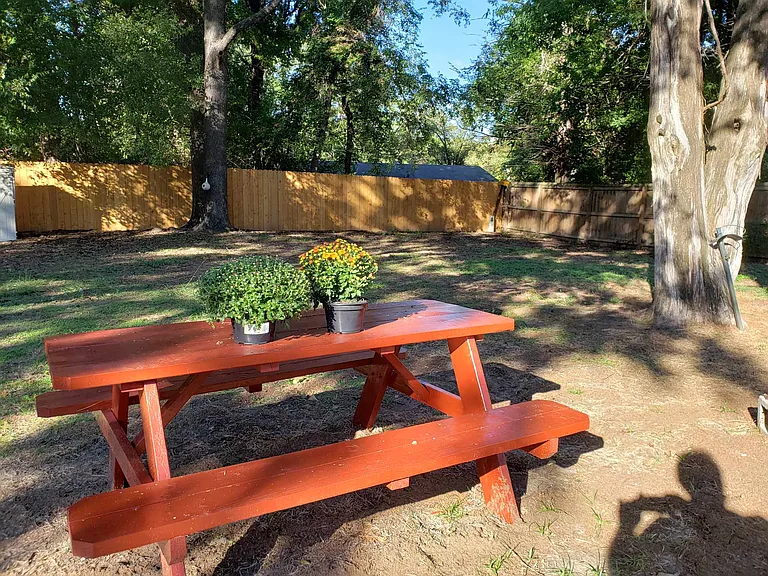 2312 Smuts Dr — Photo 39