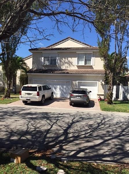 1st image of 5321 SW 32nd St
