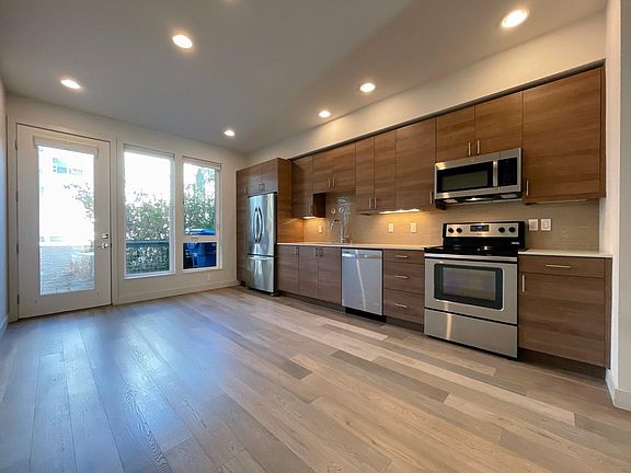 Kitchen with off street parking right outside (~12ft x 17ft)