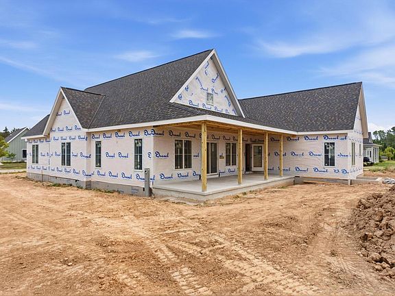2nd image of 540 Meadow CIRCLE E E