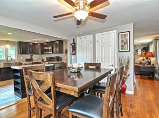 24 Meadow Rd, Westport, MA 02790