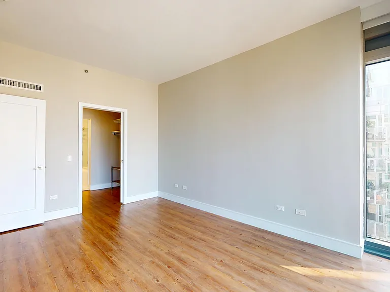 237 E 34th St #1504 — Photo 10