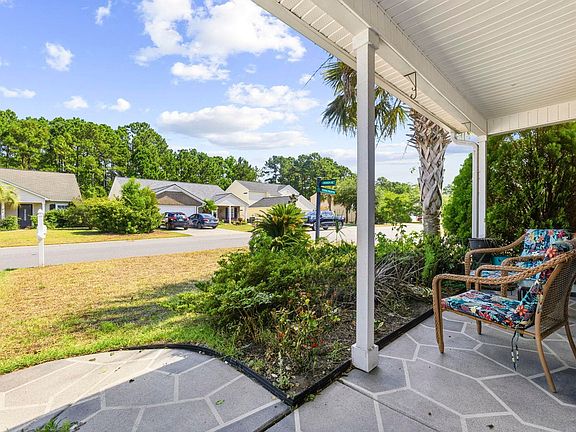 4th image of 127 Weeping Willow Dr.