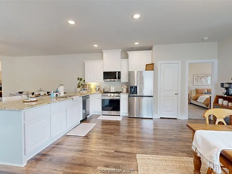 918 Fork Ct — Photo 7