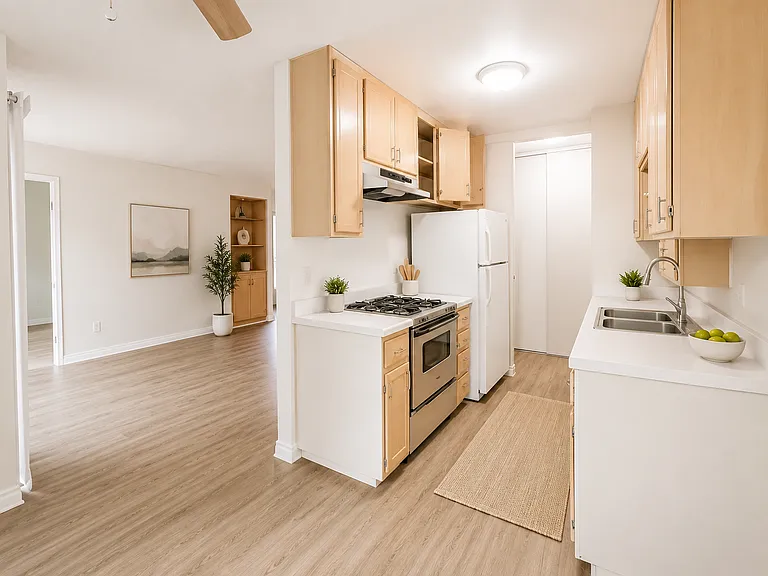 1180 Felspar St #6 — Photo 2