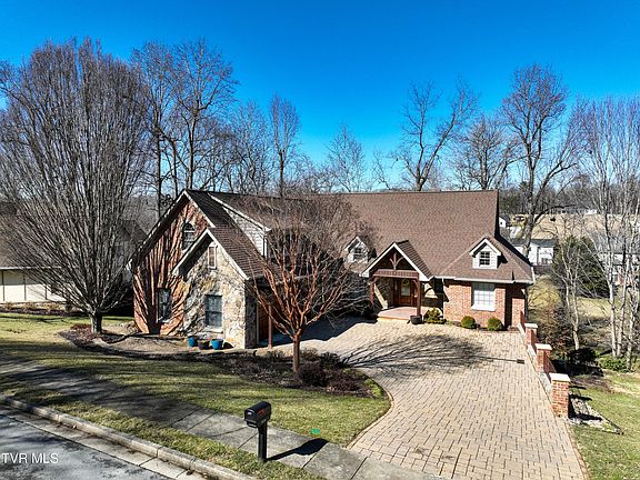 2nd image of 3016 Vicksburg Rd