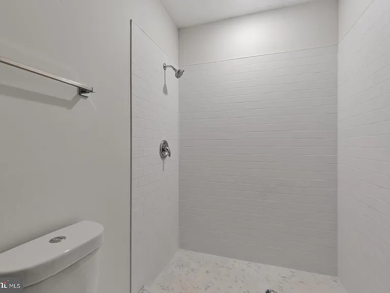 223 S 45th St #1R — Photo 26