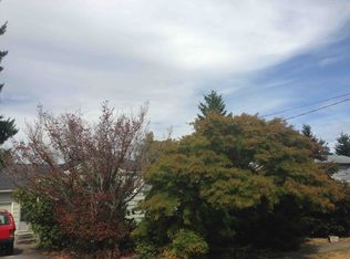 3226 NE 98th St, Seattle, WA 98115