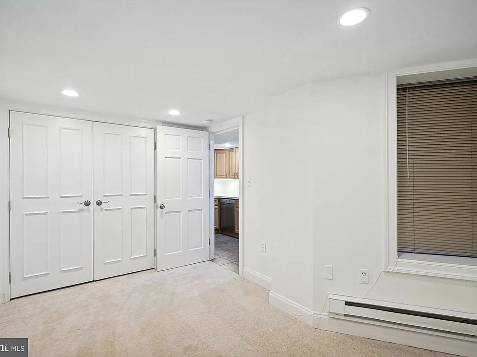 Back bedroom