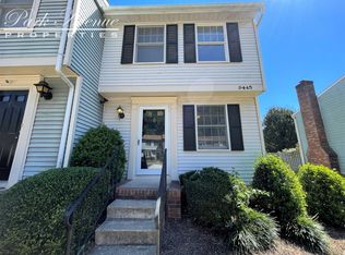 9445 Lexington Cir, Charlotte, NC 28213