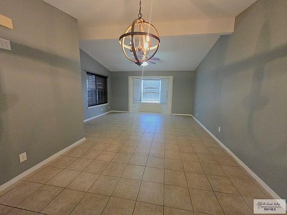 4th image of 2125 Shadowbrook Cir