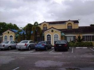 6724 NW 166th Ter, Hialeah, FL 33014