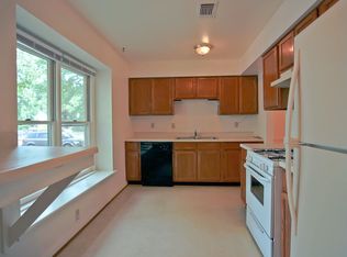 1422 Minor Ridge Ct, Charlottesville, VA 22901