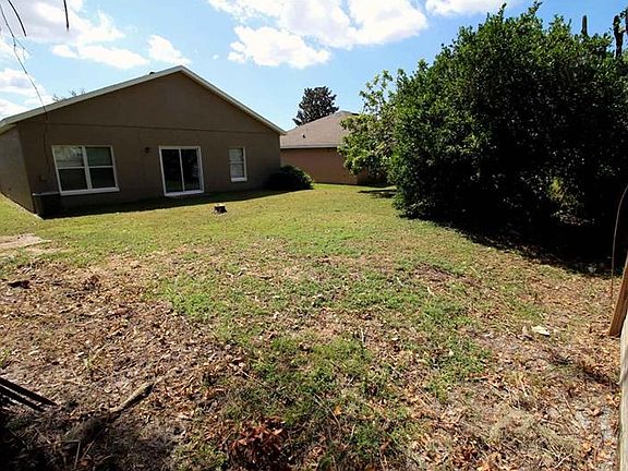 3rd image of 5041 Foxcroft Ct