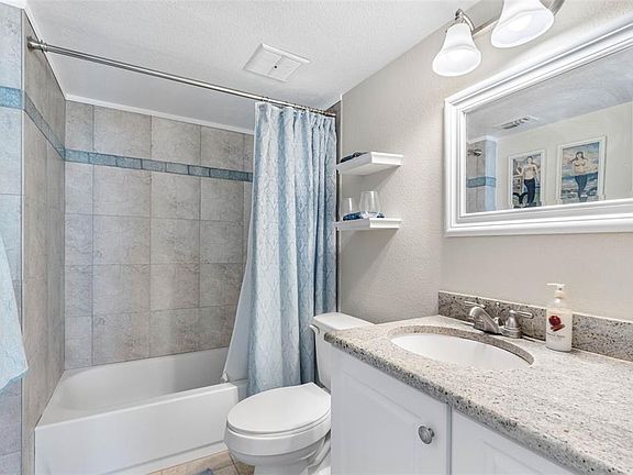 5th image of 18304 Gulf Blvd APT 417