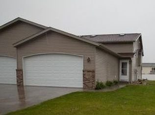 1342 37th Ave S, Moorhead, MN 56560