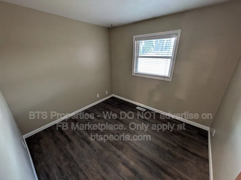 306 Parkview Dr — Photo 12