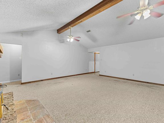 5th image of 51 Matt Abbott Dr