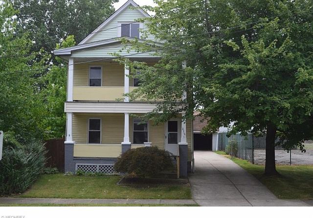 1st image of 2716 Hermit Ave