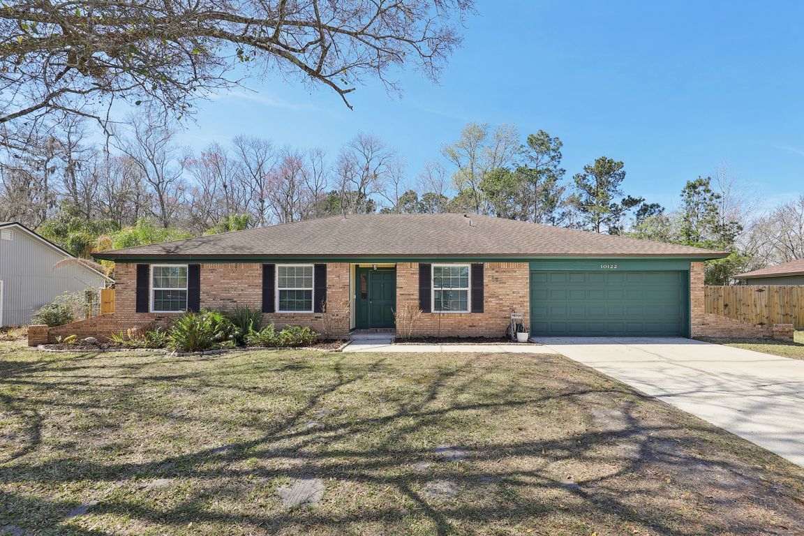Hawks Hollow Rd-S2602-001