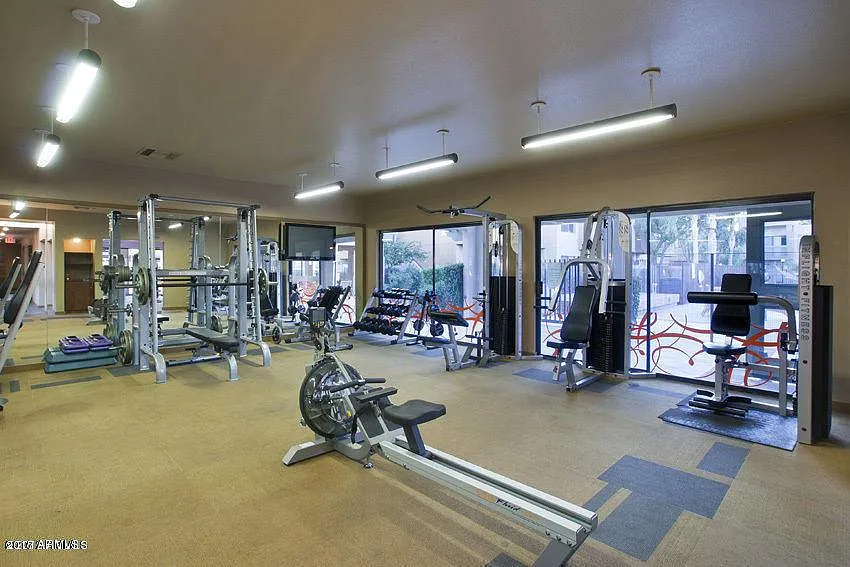 2 bed, 934 sqft, $1,750 — Photo 3