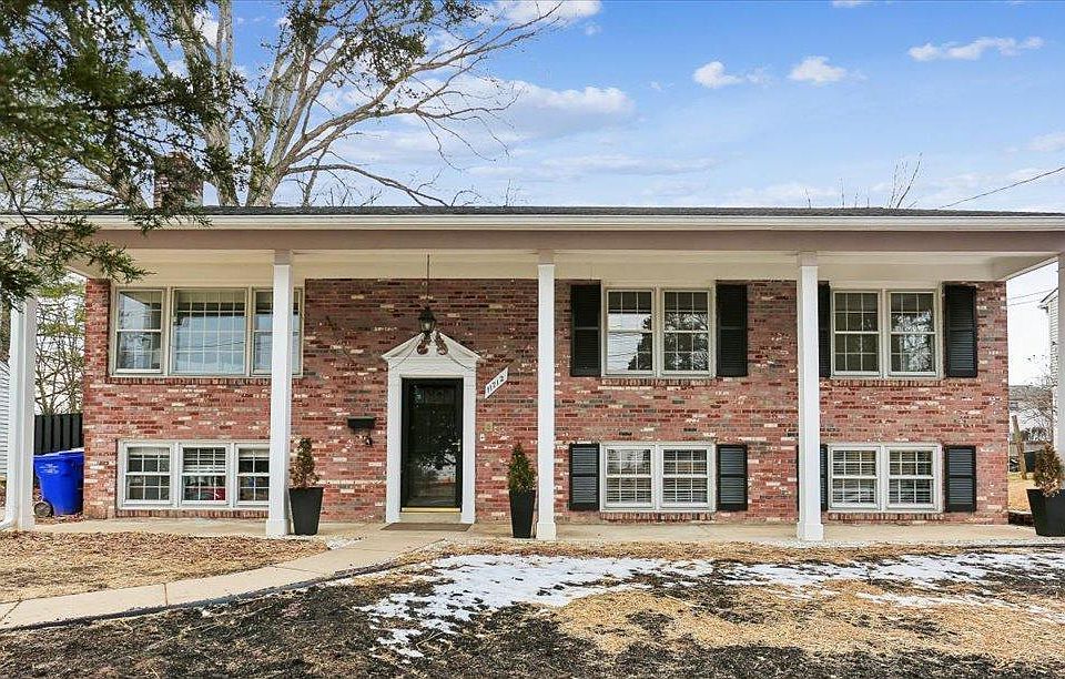 1st image of 11712 Seven Locks Rd