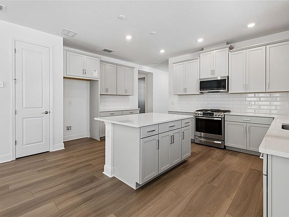 7th image of this home