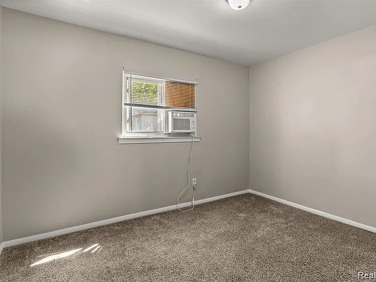 25469 Powers Ave — Photo 14