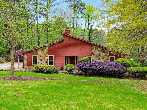 3976 Stacy Ln, Snellville, GA 30039