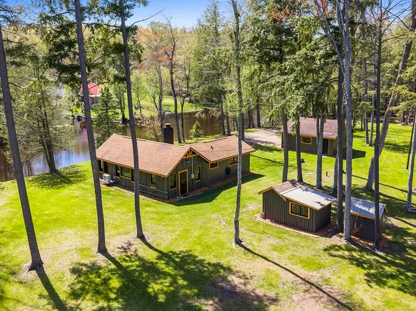 12409 Poquette Ln, Suring, WI 54174