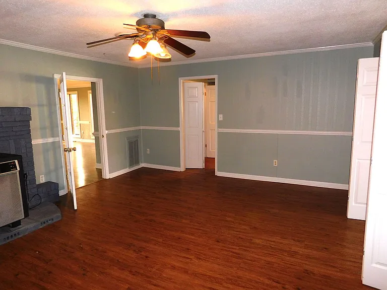 2128 Red Banks Rd N — Photo 7