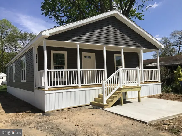 4212 Darby Dr, Morrisville, PA 19067