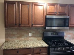 7262 Lamport Rd, Upper Darby, PA 19082