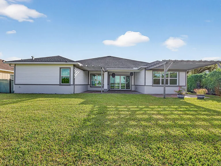 799 Hookline Cir — Photo 68