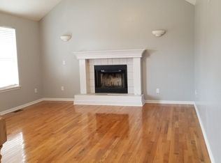820 SE 13th St, Lees Summit, MO 64081