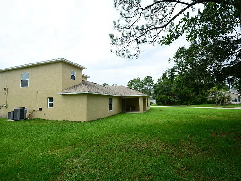 20 Wheeler Ln — Photo 3