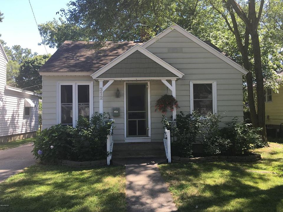 1st image of 312 W 20th St