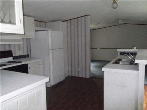 4th image of 110 Cobia Dr