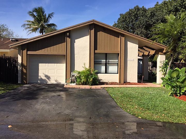 2nd image of 10964 SW 135 Court Cir