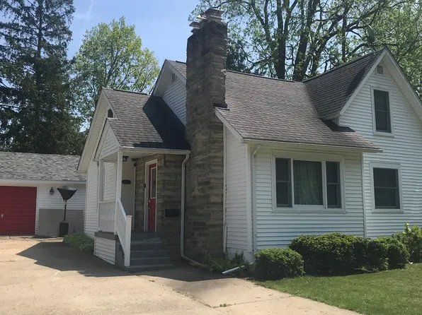 209 Center St, Holly, MI 48442