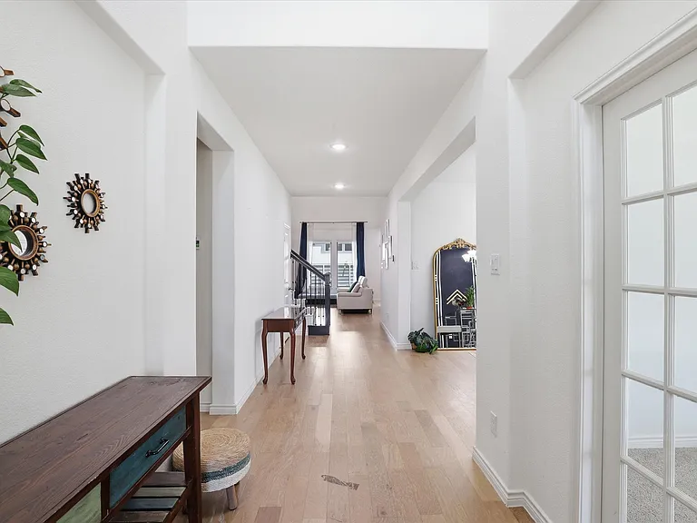 509 Cedarwood St — Photo 17