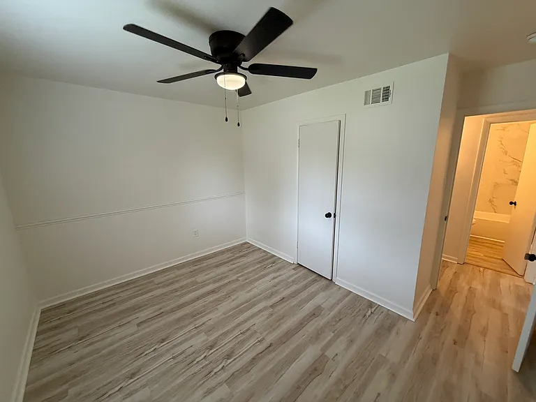 9906 Brooks Ln — Photo 13
